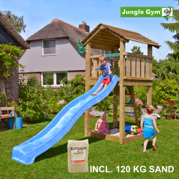 Jungle Gym Cottage leikkitornikokonaisuus ja 120 kg hiekkaa sekä sininen liukumäki