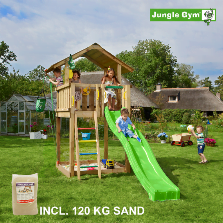 Jungle Gym Chalet leikkitornikokonaisuus ja 120 kg hiekkaa sekä vihreä liukumäki