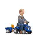 Ride-on traktori peräkärryllä, haravalla ja lapiolla FALK baby New Holland