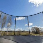 Maxbounce trampoliini 430 cm turvaverkolla musta sis. tikkaat